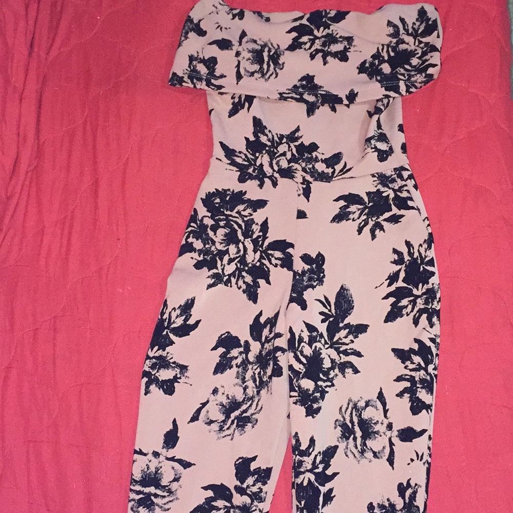 A fashion nova jumpsuits very flirty & chic